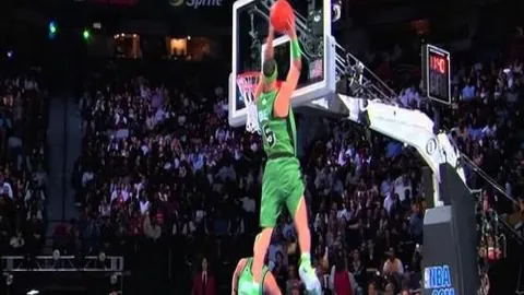 拉文22分8板，穆雷26分6助，凯斯勒25分率国王完胜爵士